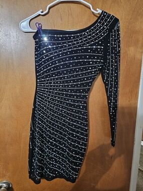 Windsor Black One-Shoulder Rhinestone Sheath Dress